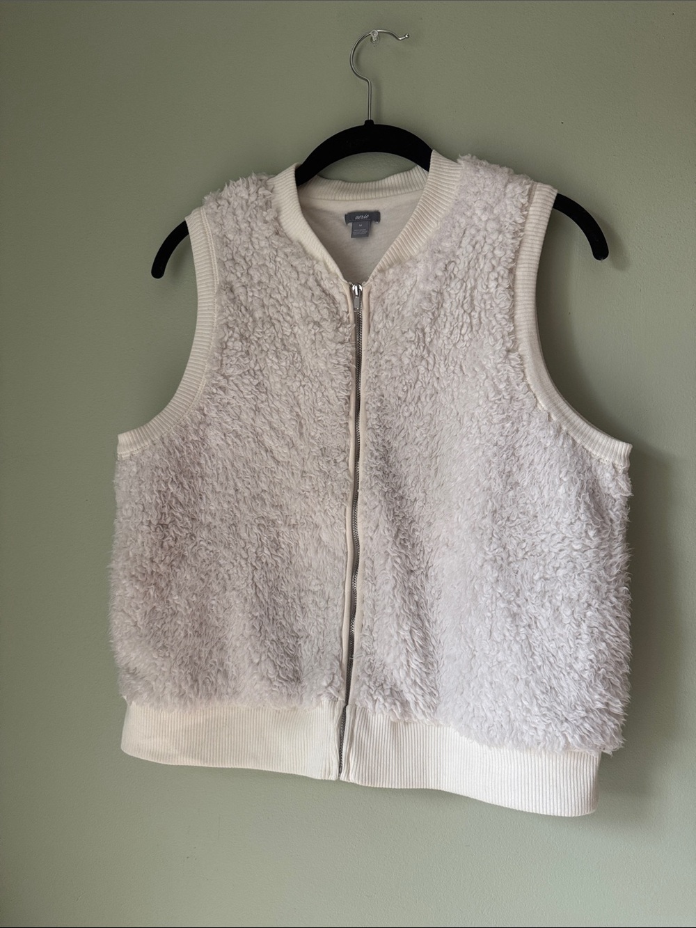aerie ivory faux-sherpa zip-front vest - Size M